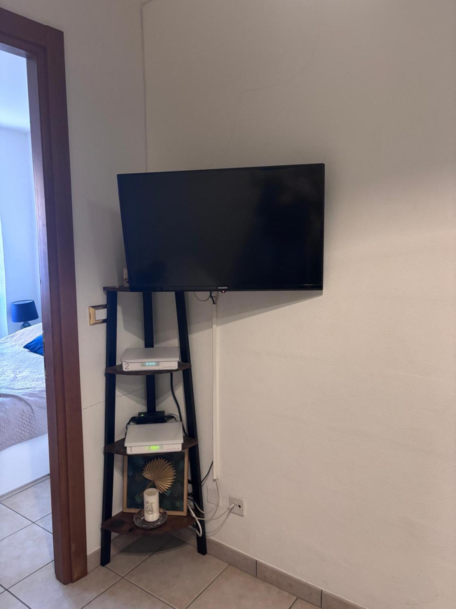 Joli Appart 29M2 En Vieille Ville Menton 2 Mins De La Mer Ngoại thất bức ảnh